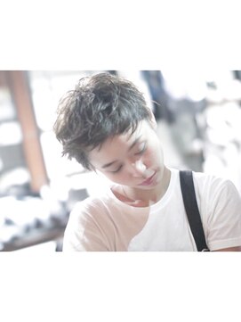 メイカ(MEIKA) nude beige カーリーショート stylist橋村