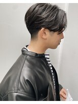 ハル(HAL)&nbsp;ナチュラルフェード×センターパート(関内/メンズ/刈り上げ)