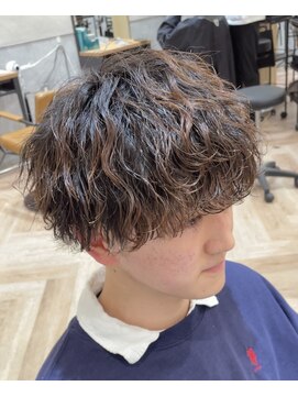 レイズ 名古屋(RAYS) 緩め波巻きスパイラルパーマ刈り上げマッシュ　　　h