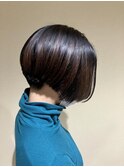 刈り上げ前下がりボブ