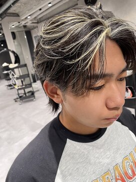 ネクストネオ 静岡(NEXT NEO) NEXT NEO【櫻田】毛流れセンターパートウルフハイライトメッシュ