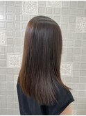 愛されストレートヘアxニュアンスカラー