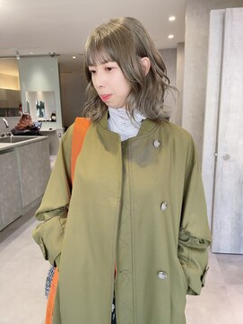 ソル(SOL) ミディアムレイヤー/グレージュ/デザインカラー/ヘアカラー