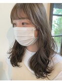アッシュベージュ