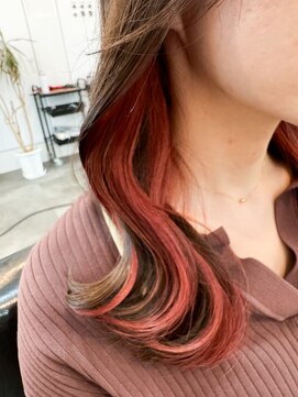 ルヴェルヘアー(Revel hair) ピンクインナー