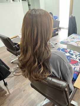 ヘアアンドメイク リヴィア(Rivia) アッシュベージュ