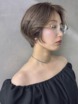 パークホワイト 代官山(PARK White) ボブウルフハッシュカットショートウルフボブ小顔カット