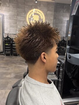 フランクスバーバーリベラルド 横浜(FRANK'S BARBER LIBERALD) メンズメンズカットブリーチR