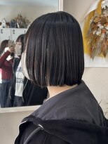 ミーナ(Mina)&nbsp;王道×今っぽさのストレートボブ