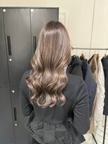 アトレ 福岡大名店(attrait)&nbsp;グレージュロング×透明感カラーで大人っぽい印象に