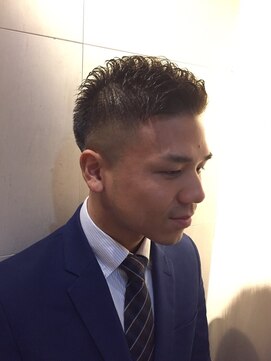 ヒロギンザ 銀座一丁目店(HIRO GINZA) ゆるふわパーマ〈銀座〉〈理容室〉〈ビジネス〉