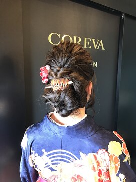 コレバ ザ サロン 卒業式の袴着付け＆ヘアセット　謝恩会にもＯＫ２ＷＡＹスタイル