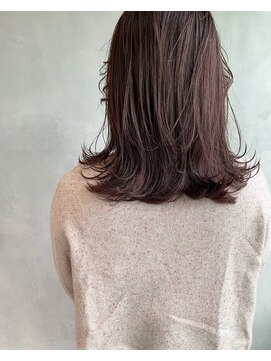 キチ(kichi.) [kichi.] ミディアムロブ×ピンクアッシュ