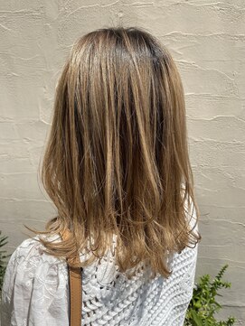 ビーヘアー(BE hair) 外ハネレイヤースタイル