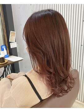 インス(ensue) 20代30代くびれミディ イヤリングカラーピンクベージュ中島