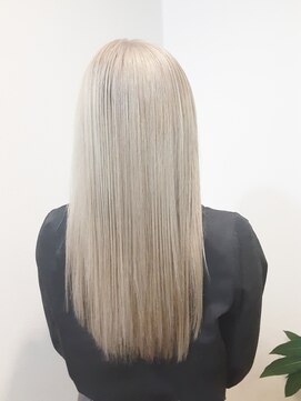 ヘアーアンドメイク アフロディーテ(APHRODITE) プラチナホワイト☆