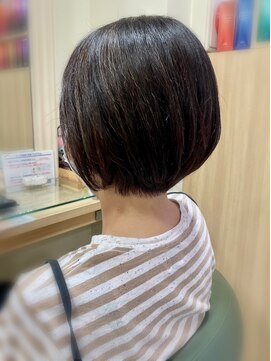 アエラス(Aeolus) オーガニックカラー丸みショート