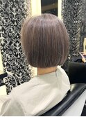 ハイライトで作る脱白髪染めボブ