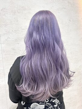 イル(iLu.) ラベンダーカラー/ラベンダーグレー/ウェーブ巻き