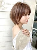 ナチュラルハイライトマロンカラー小顔見え大人の耳かけショート