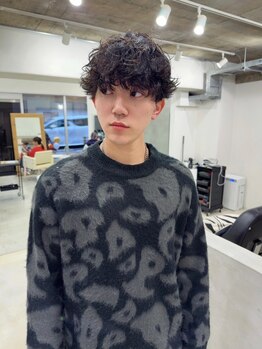 ソルア(soLua)の写真/【トレンド韓国ヘアが叶う】トレンドに敏感なstaffが在籍★韓国風ハイトーンやカルマヘアはsoLuaにお任せ！