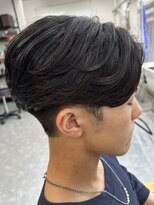 フゥ 宇都宮(FeU)&nbsp;栃木メンズパーマメンズカットセンターパートメンズマッシュ緩め