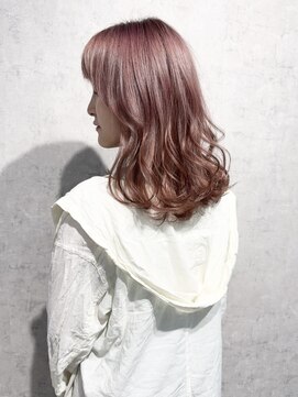 シー(shii..) 《shii../大黒》#ピンクベージュ#ダブルカラー#ケアブリーチ