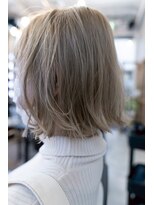 シャロン(SHARON)&nbsp;【SHARON】ゆるふわボブ×ベージュホワイト