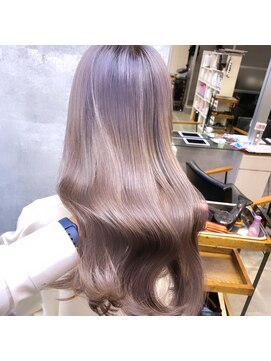 TONE(トーン)by Chara 池袋 髪質改善 ダブルカラー 【4月上旬OPEN(予定)】 ハイトーンのホワイトグレージュ【池袋東通り】
