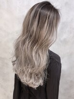 リルア 博多(LIRUA)&nbsp;外国人風アッシュ×バレイヤージュ