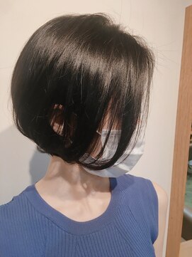 ローバーゴーヨン(Rover 54) 丸みショートボブ