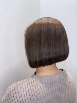 タヤ シァル鶴見店(TAYA) ハイライトボブスタイル
