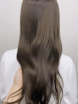 ラグナ(LAGUNA) 【レイヤーカット/ラベンダーベージュ/ロング/20代】