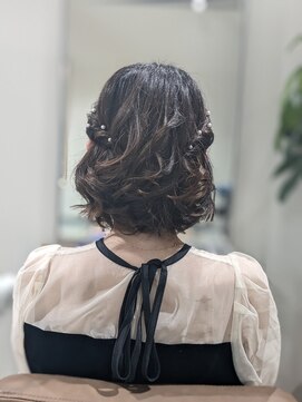 リルイー(Lil.E) 結婚式お呼ばれスタイル