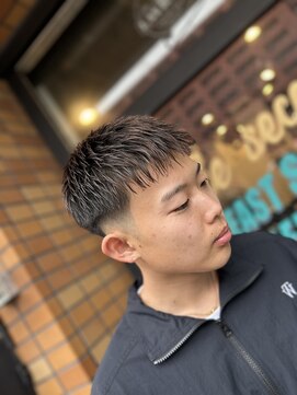 ザセカンドイーストサイドバーバーショップ(The Second EAST SIDE BARBER SHOP) フレンチクロップ