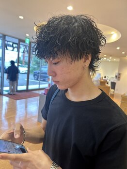 サラ ビューティ サイト 春日(SARA Beauty sight)の写真/トレンドを取り入れた再現性の高いメンズパーマが大人気！ 簡単スタイリングで一気に垢抜け◎[春日原]