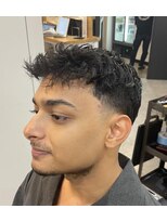 フランクスバーバーリザーブ 人形町店(FRANK’S BARBER RESERVE) 海外テーパーフェードS