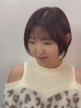 丸みショートショートボブ　ショートカット　小顔カット