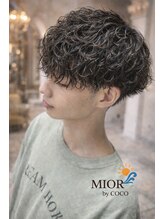 【なんかカッコいい、お洒落、だいたい波巻き】雰囲気で差がつく《色気と×今っぽさ》メンズ波巻きパーマ