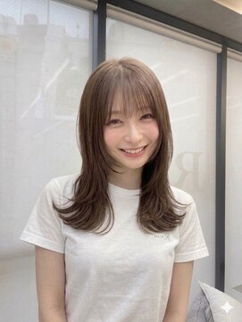ロイ(Roi) Roi渋谷・ゆるふわロング・ミルクティーカラー