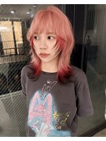 ノエ シンサイバシ(Noe Shinsaibashi)&nbsp;【LIRA】ピンクカラー レイヤー デザインカラー ハッシュカット