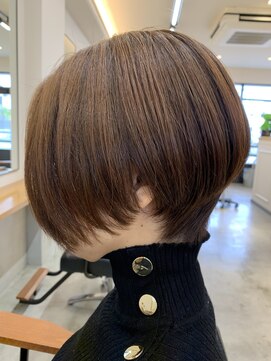 オクトーバー シュクガワラ(OCTOBER SHUKUGAWARA) ショートボブ