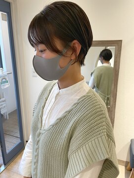 メルト 吉祥寺(melt) 小顔大人マッシュショート 耳かけ くすみカラーオリーブベージュ