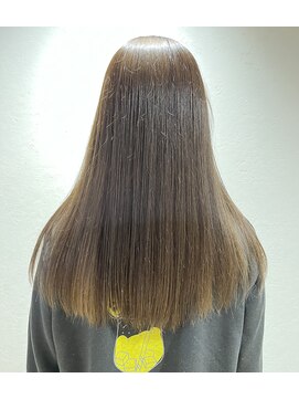 エヌプラス(N+) 黒髪グラデヘアーオリーブグレー小顔に見せるヘアココアベージュ