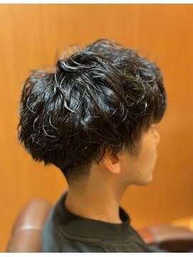 ヘアモード キクチ 銀座店 銀座 理容室 スパイラルパーマ ツーブロック 刈り上げ