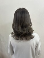 ラビス クローバー(Lovis clover)&nbsp;イメチェンヘアスタイル　ハッシュカット　フルバング