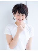 ショート/レイヤー/黒髪/斜めバング/