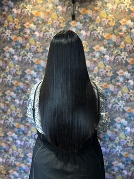 ニイ(Nii.) 髪質改善縮毛矯正スタイル