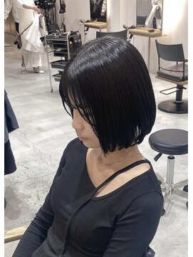 シアン 栄店(CYAN.) 顎ラインのぷつっとボブ