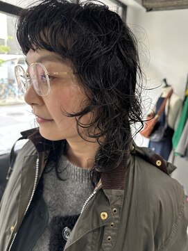 大人ボブショートくせ毛風マッシュウルフ顔周りレイヤー